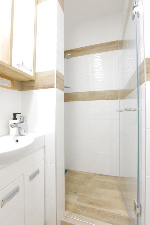 Aviator Apartments & Rooms Nikola Tesla Airport Belgrade Surcin Luaran gambar