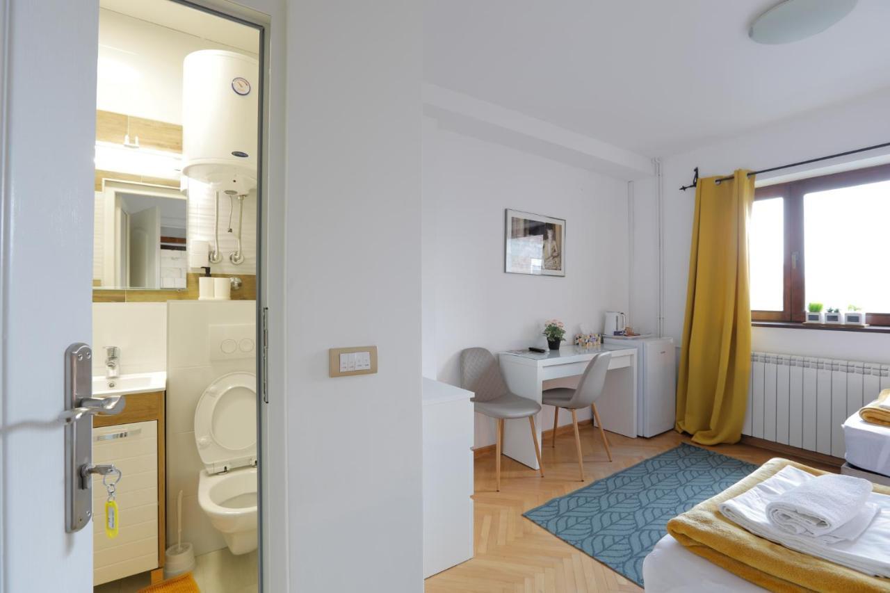 Aviator Apartments & Rooms Nikola Tesla Airport Belgrade Surcin Luaran gambar